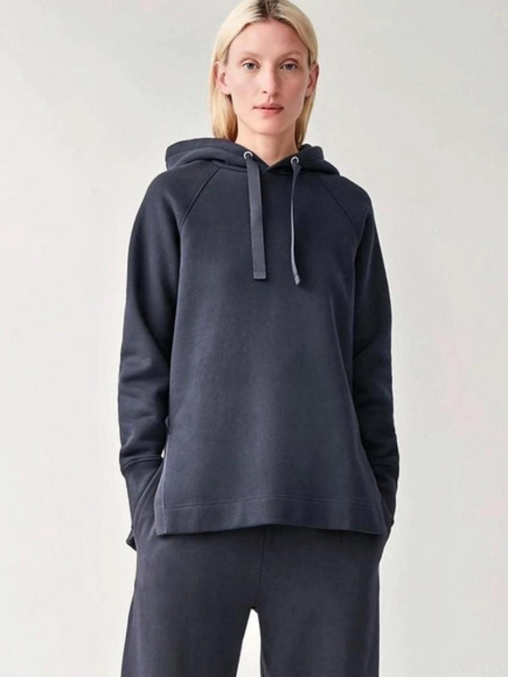 COS Relaxed Heavy Cotton Black Hoodie Pull Over Side Slits Sz Small Sporty